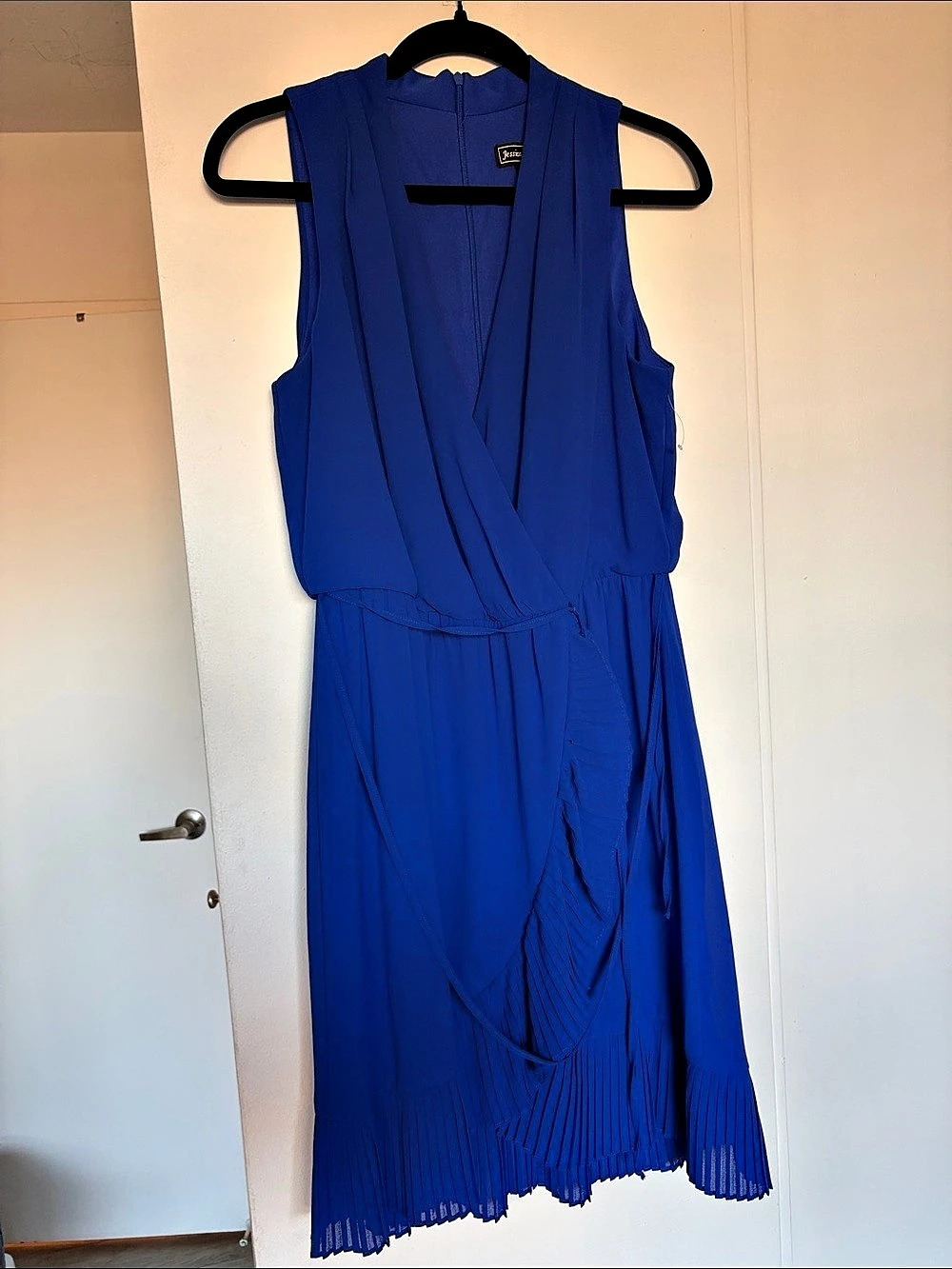 Jessica Howard Blue Sleeveless Dress